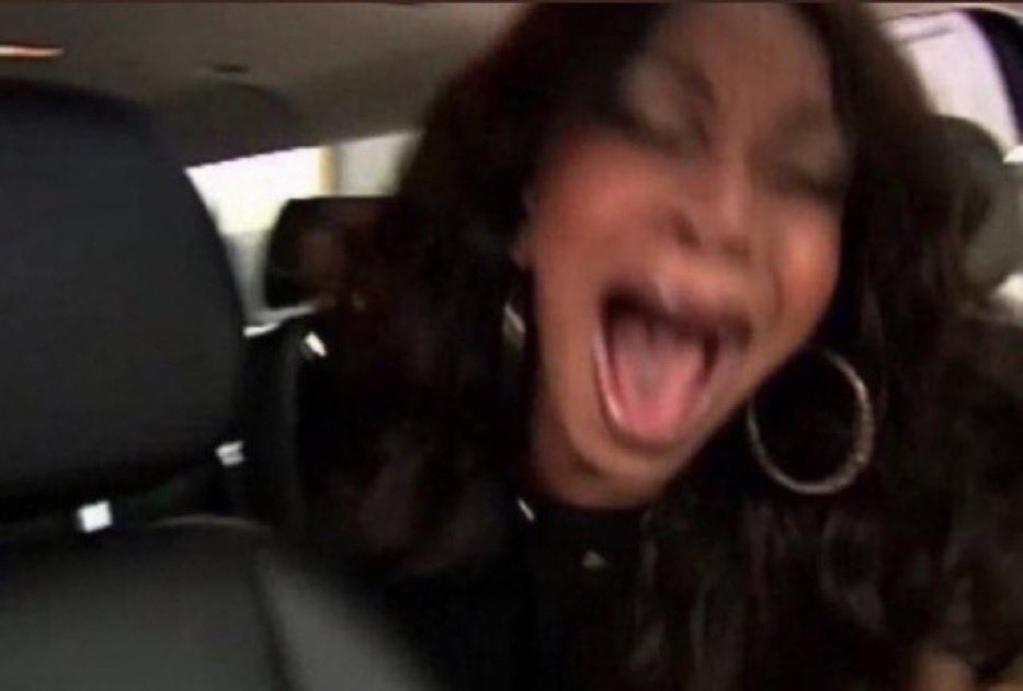 Expos44814016's tweet photo. Me putting Davide on a date with both the new girls  #LoveIsland https://t.co/S8XXFrGVed