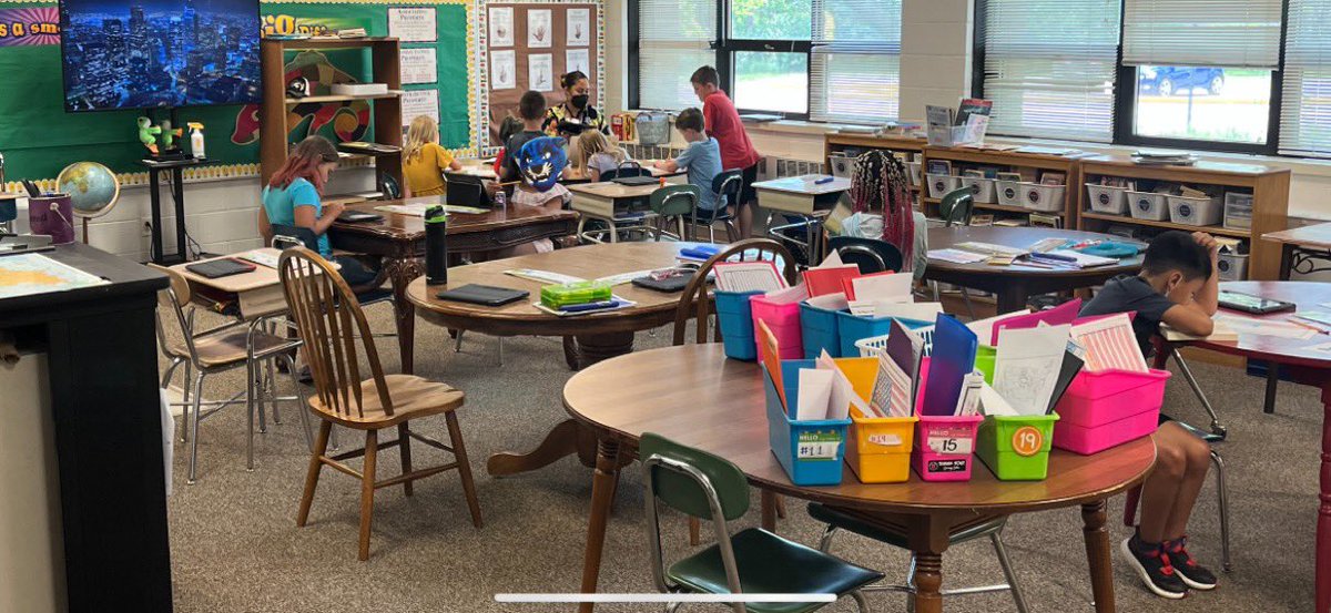 BLPanthers1's tweet photo. Day 2 Summer School. Mrs Ellis got the 2nd graders start with a morning meeting, while 3rd graders learned which country they were traveling to first. #PanthersOnTheMove https://t.co/fk3nV83cHv