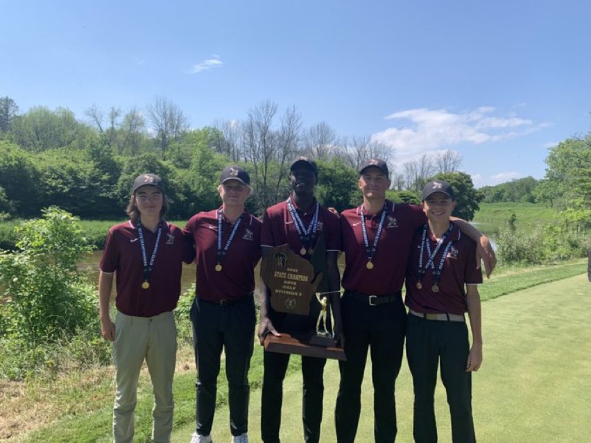 Crusaders_ATH's tweet photo. WIAA D2 Boys Golf State Champions! 5-peat! Congratulations Gentlemen! #GoCrusaders @EdgewoodHSMad https://t.co/w3Mba4A8wD