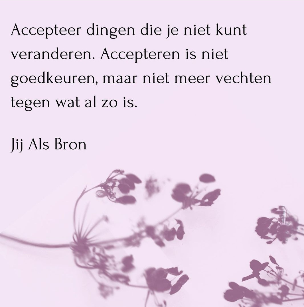 Dag alle hele lieve mensen die cliënt zijn of donateur bij helpende handen oss. Jullie hebben ervoor gezorgd dat ik 8 jaar ziel en zaligheid heb gelegt in deze mooie stichting.
Vanessa gaat dit account overnemen.
Nogmaals DANK !!!
Liefs, Rian