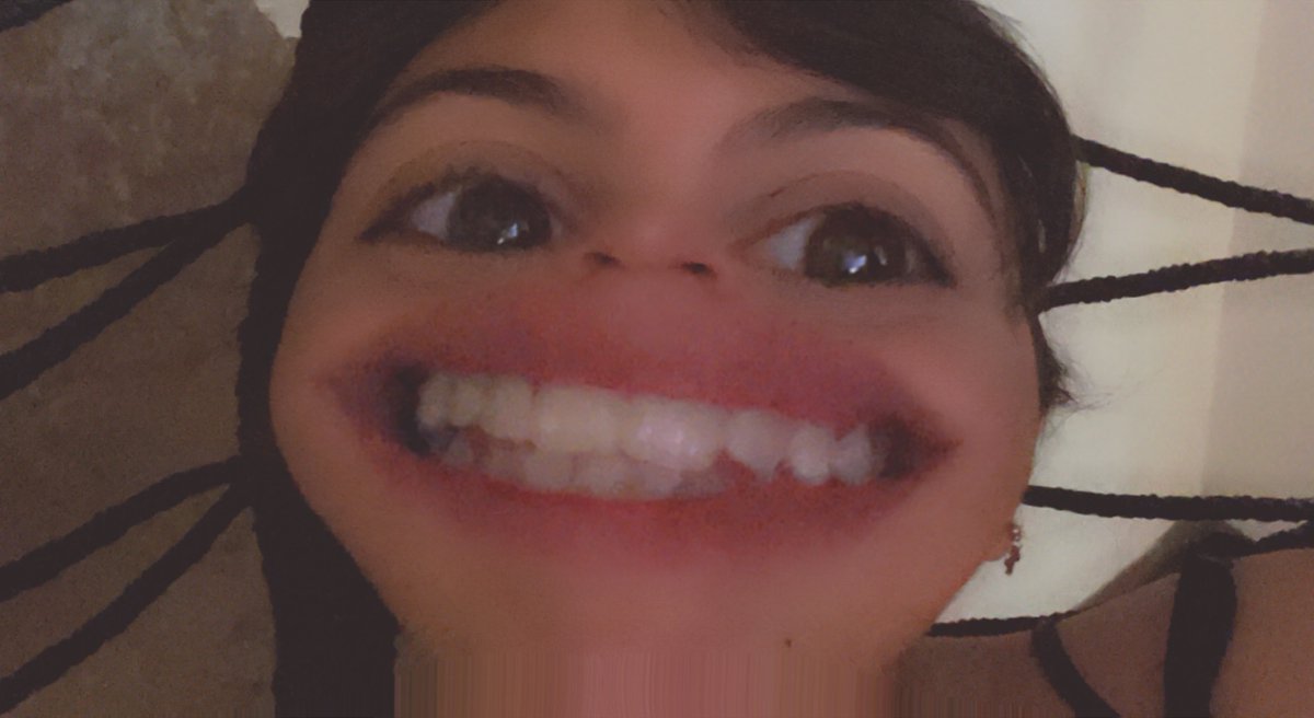 من این عکسو دوس 
دافظ 😂🤍