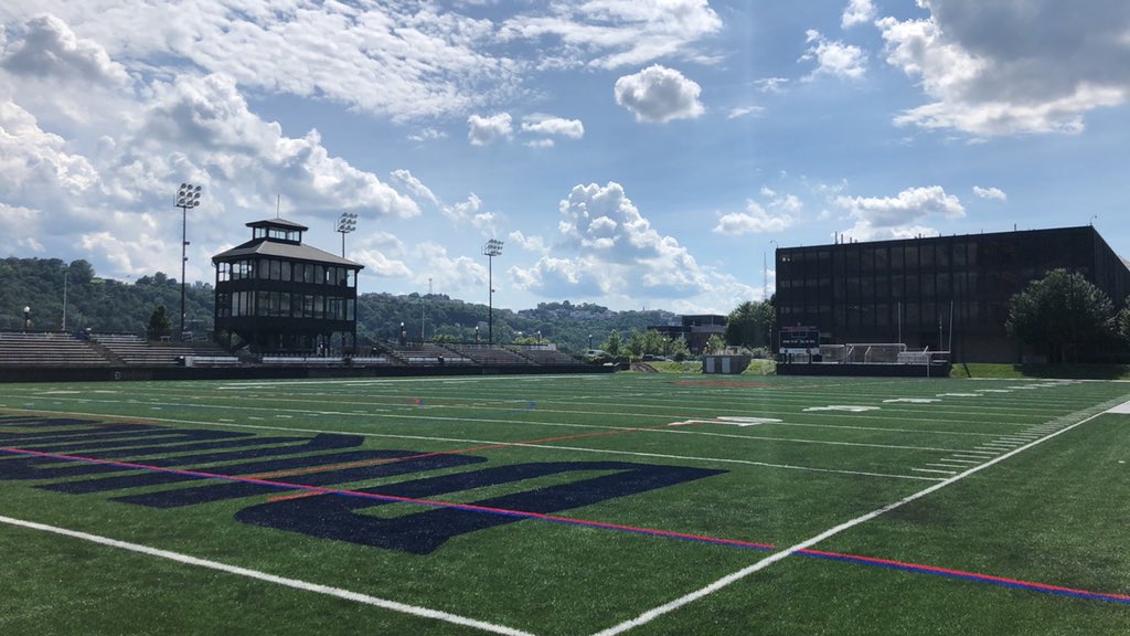 MilesButt1's tweet image. Had a great time on our visit today and at the camp last Friday where I ran a 4.5sec 40. Thank you to all the staff @DuqFB for their hospitality.

@filtonpride @rory_humphrey 

@CoachSchmittDU @CoachFarisonDUQ @CoachMikeCraig @CoachGribbin @HunterGeisel15