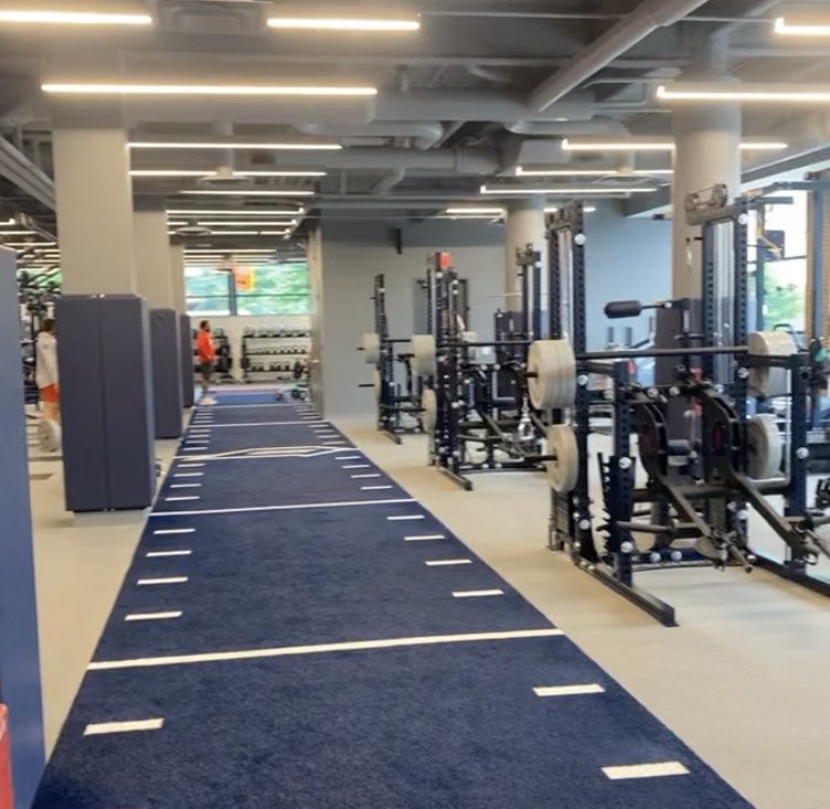 MilesButt1's tweet image. Had a great time on our visit today and at the camp last Friday where I ran a 4.5sec 40. Thank you to all the staff @DuqFB for their hospitality.

@filtonpride @rory_humphrey 

@CoachSchmittDU @CoachFarisonDUQ @CoachMikeCraig @CoachGribbin @HunterGeisel15