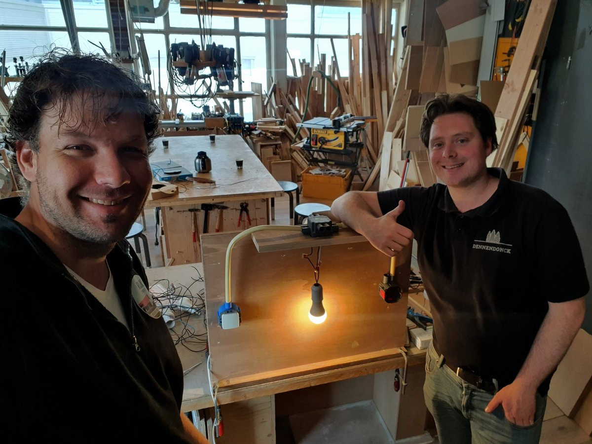 Nooit te oud om te leren! 2 weken terug cursus electra aanleggen, vandaag cursus Houtskeletbouw gehad! Kan straks van hotelschakeling tot voorzetwand bouwen 😄

Mooi geregeld bij <a href="/IEBbv/">Evan Buytendijk BV</a>