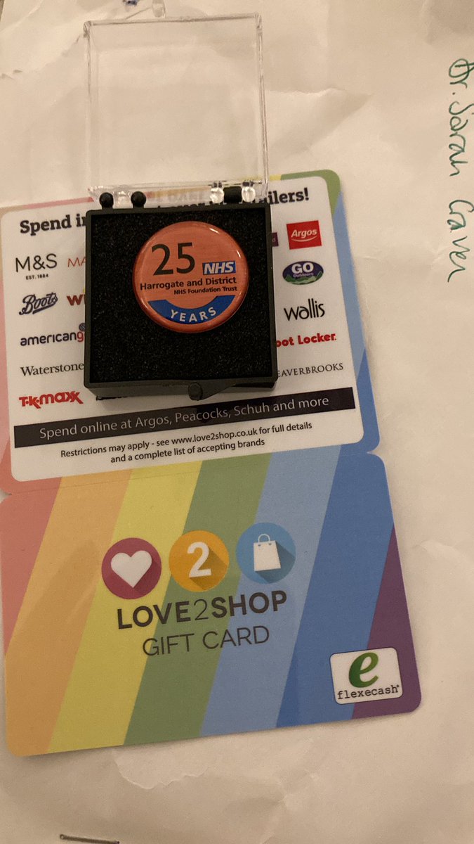 sarahcr25270422's tweet photo. A big thank you to #hdft and in particular Caroline Reid for so thoughtfully making sure I received this when I had missed it a while back ! https://t.co/IUZGegqC5K
