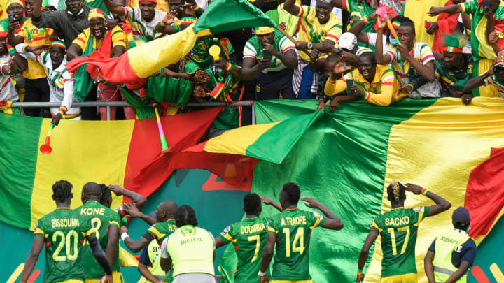 #AFCON2023Q: Prochain RDV de nos Aigles 🆚 Soudan du Sud.
Les Aigles sont invaincus lors de nos 3 dernières rencontres contre le Soudan du Sud.
13 Juin 2015 (2-0) CAN 
9 Sept 2018 (0-3) Qualif CAN 
23 Mars 2019 (3-0) Qualif CAN 

Jeudi 9 Juin 2022 ?
#UnMaliQuiGagneEnsemble 🇲🇱