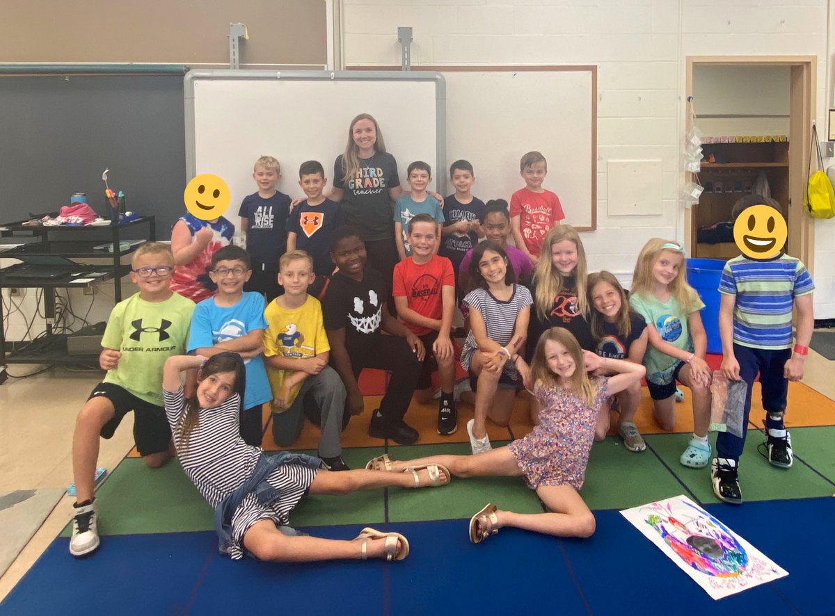 mrsmccoleyses's tweet photo. What a year!! Amazed by these kiddos and all we learned this year!
Also excited to announce that I’ll be looping with all of them to THIRD GRADE!!!!
#thirdgradeherewecome https://t.co/bsfOlCzOvO