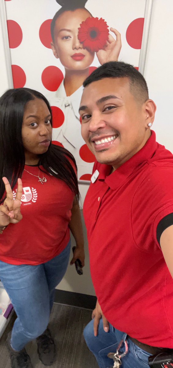 Awesome first day to my intern Armani!!🎯🎉 I’m excited to spend the summer with this amazing future leader! #T2418 #D462 #G493
