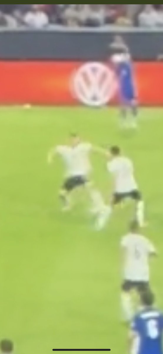 ben mantom tweet media