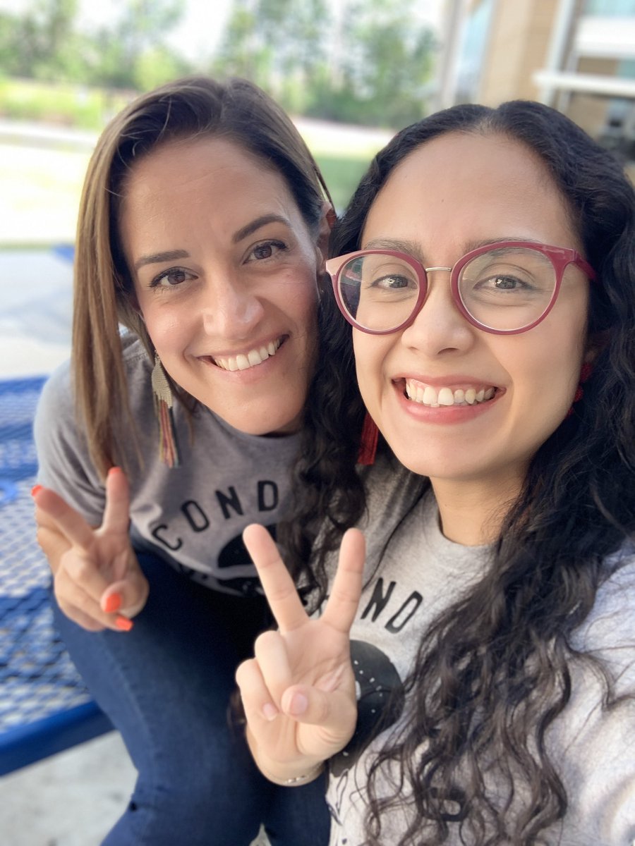 MrsMViana's tweet photo. What a gift! I get to teach with this beauty and amazing human next year 💙🥹 Welcome to 2nd grade @sranerio 👏🎉 I can’t wait to create ALL the magic for our students together!! #watchoutworld #TeachingPartners #GrowingTogether #juntassomosmejores #TeachingSIPisOurJam https://t.co/GEcLhFgtdO