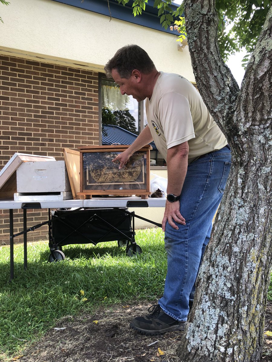 Chaywood80's tweet photo. Thank you Nathan Brauner  for bringing your bees to visit our 2nd graders! 🐝@CoventryYC https://t.co/r59aRnQccl
