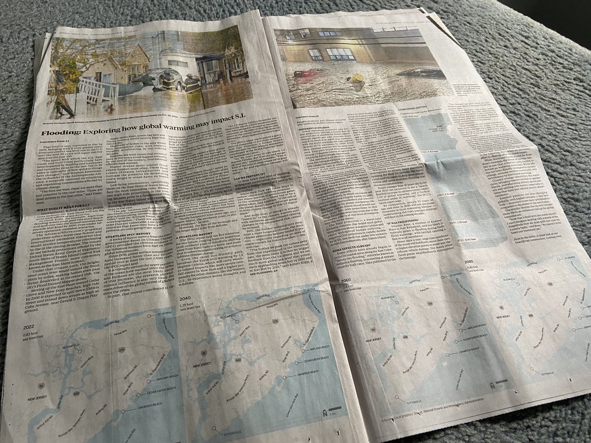 Pretty amazing to see Staten Island 2100 #inprint for <a href="/siadvance/">SIAdvance</a>. Awesome work by the print team to include these visuals to help drive this story. 

As my grandfather (a print reader) said, “It’s a pretty cool article.”