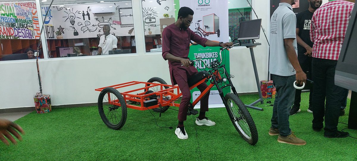 <a href="/tolubishop/">Olukokun Tolulope O</a> you be boss

Waiting to have this on the farm

Electric bike with manual pedal backup to move produce from the farm to the sorting centre

#FarmerSamson #TheWizardFarmer #sfarmlab