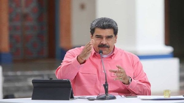 TelesPeixoto_'s tweet photo. Presidente da Venezuela: Com nossos próprios esforços estamos caminhando para a recuperação econômica

Leia || https://t.co/HHSN2508CU https://t.co/kp2bUPP3P9