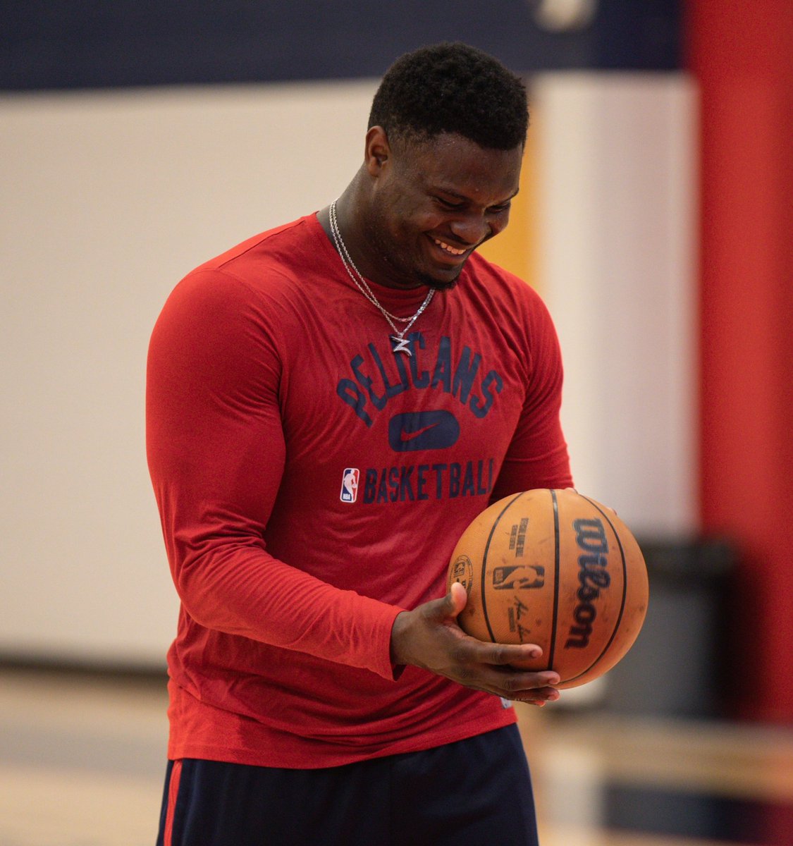 DruProductions's tweet photo. Zion is losing weight, but his arms are getting bigger. The league is about to get destroyed.

📸:@PelicansNBA https://t.co/aR2tGaFffa