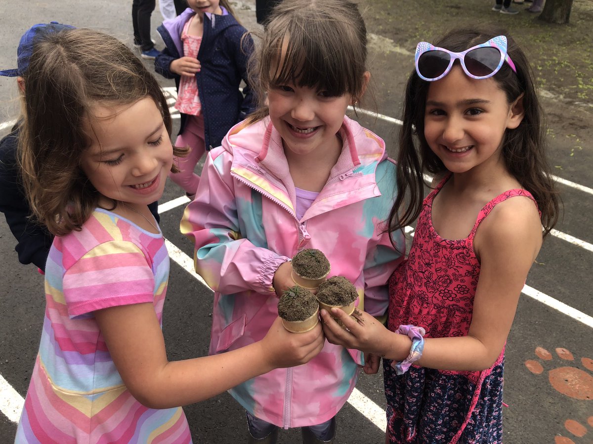 Miss E Adami - (she/her/elle) tweet media