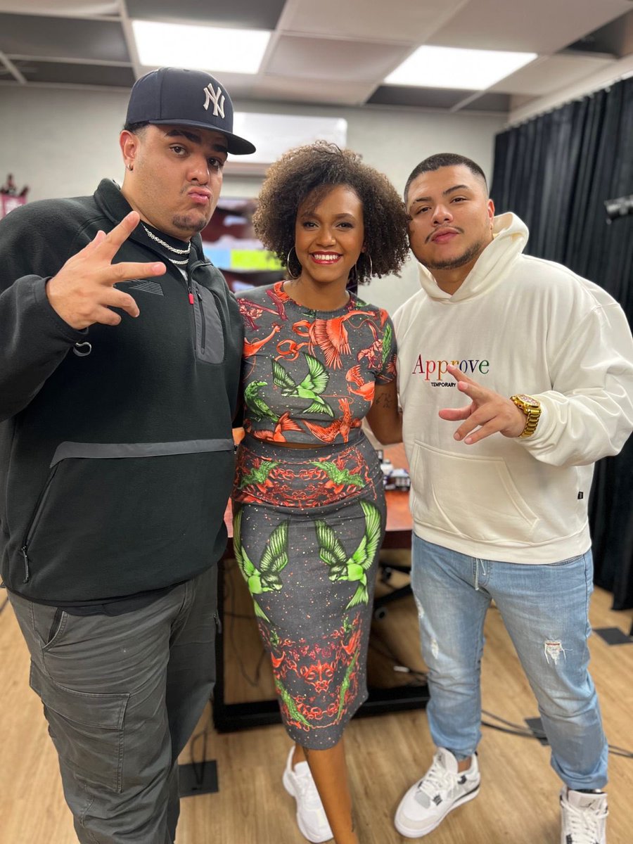 JESSI NO PODPAH já começou! Já estou com <a href="/miticojovem/">M I T I C O</a> e <a href="/igorcavalari/">Igor Cavalari</a> 💜
youtu.be/lFlyG_iZTxs