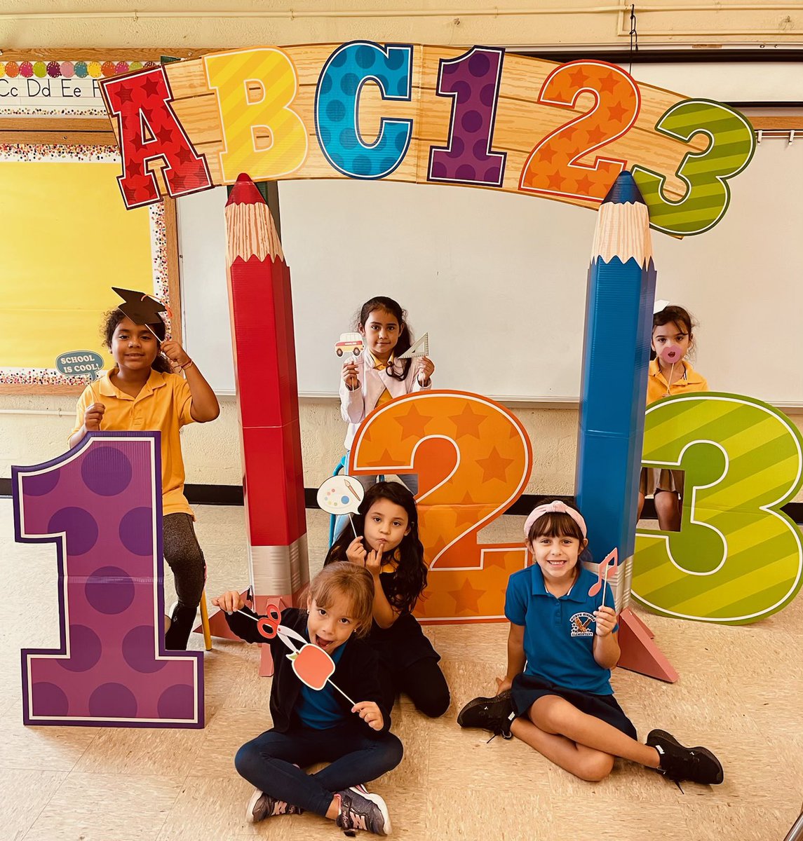 NorthHialeah's tweet photo. Mrs. Acosta’s class ready for first grade! Congratulations!!! @MDCPSNorth @MDCPS https://t.co/H6Z5iFQN8x