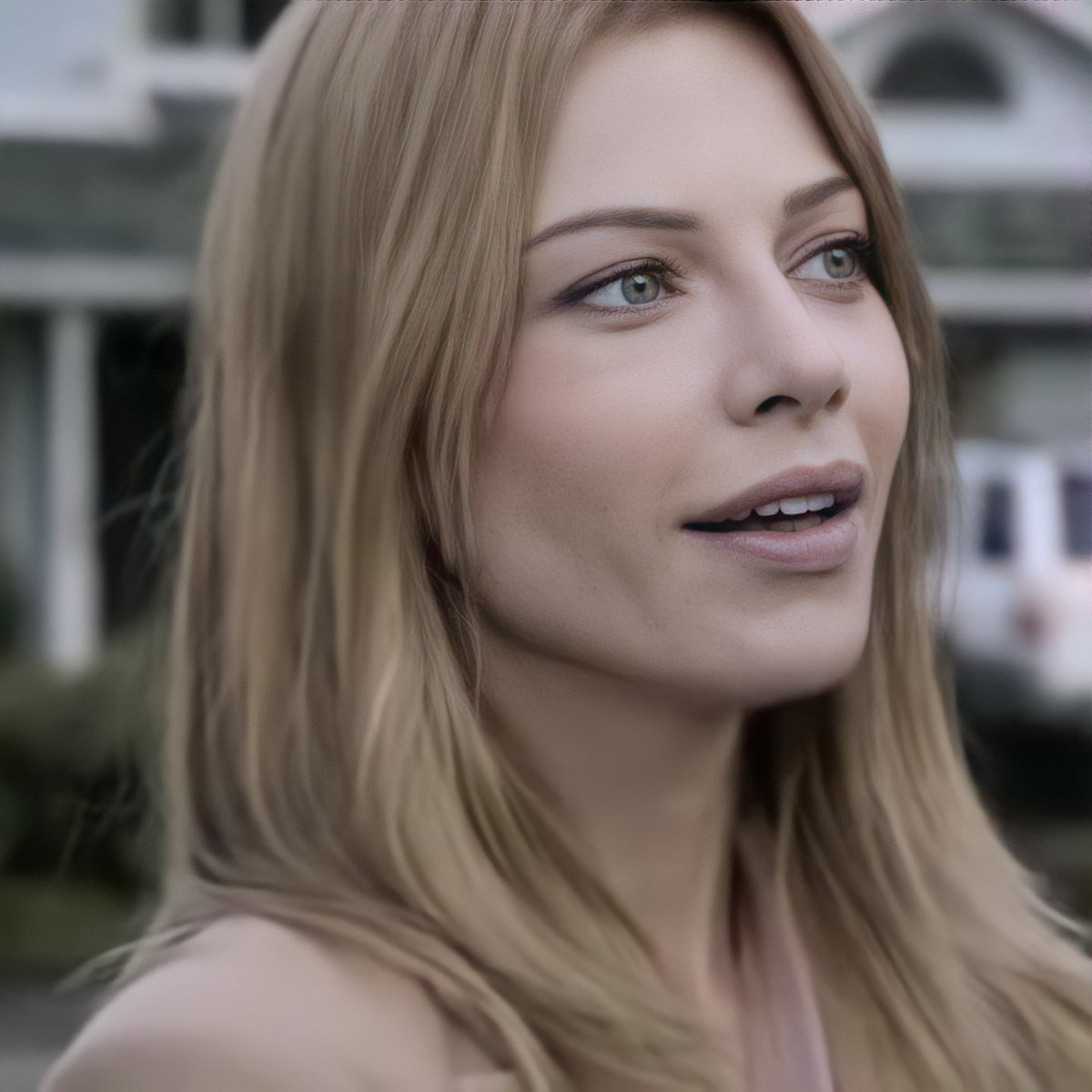 lauren german is the loml