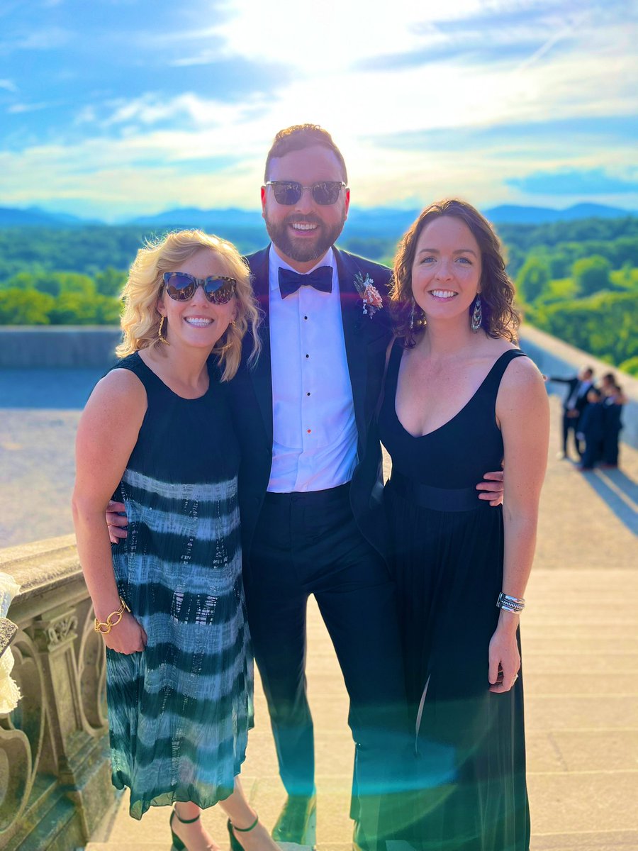 Arjonesnc's tweet photo. Unplugged for a few days of R&amp;R with family and friends — and married off @Mayo3MD to boot! #BlueRidgeMountains #Biltmore https://t.co/RIMZMVJvq2