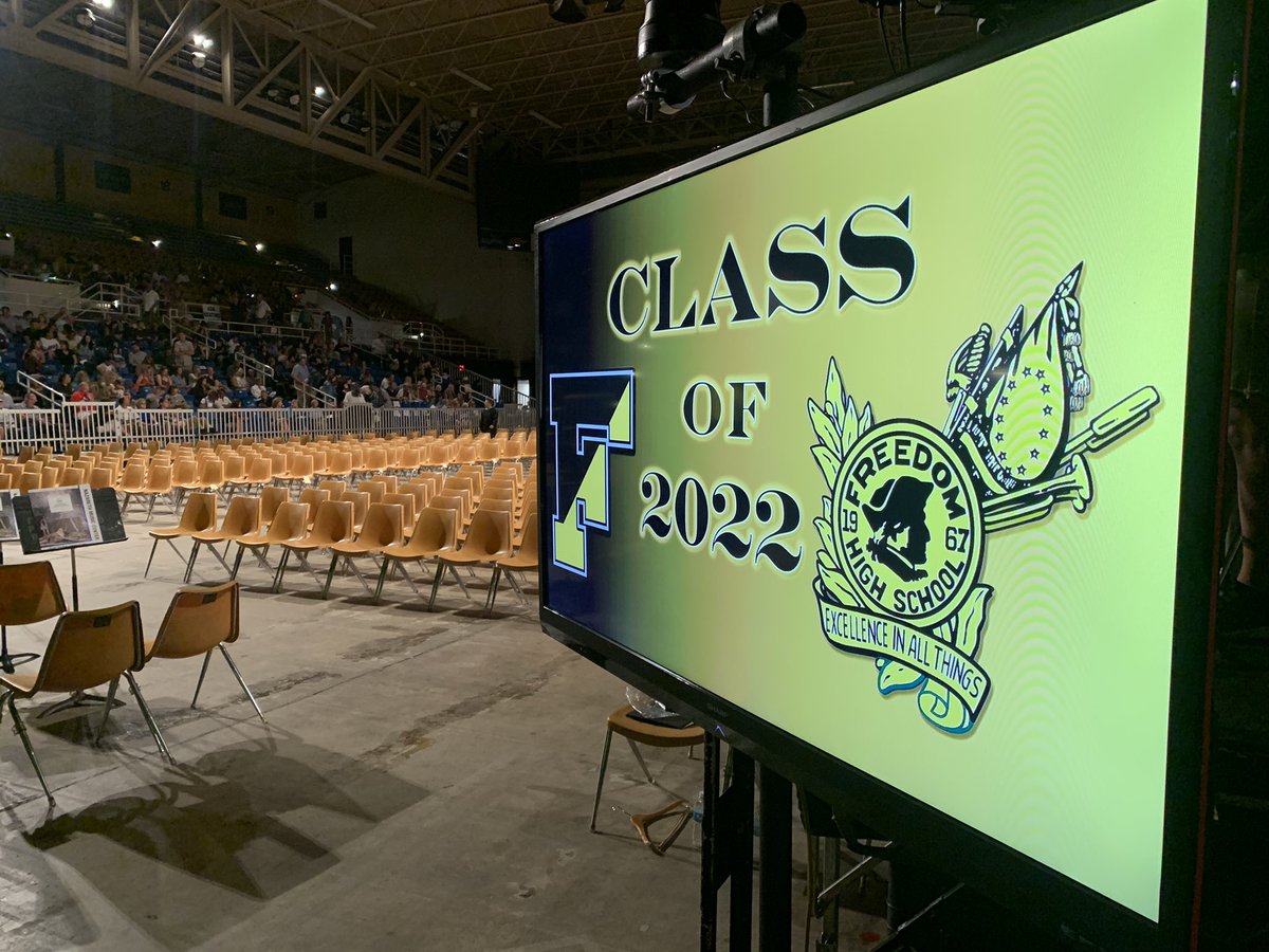 BASDMedia's tweet photo. Get your popcorn ready! The Freedom High School Commencement ceremony will be LIVE on our YouTube channel starting at 7pm tonight.

https://t.co/UoXzujm5Ax https://t.co/O4yfA0gBVW