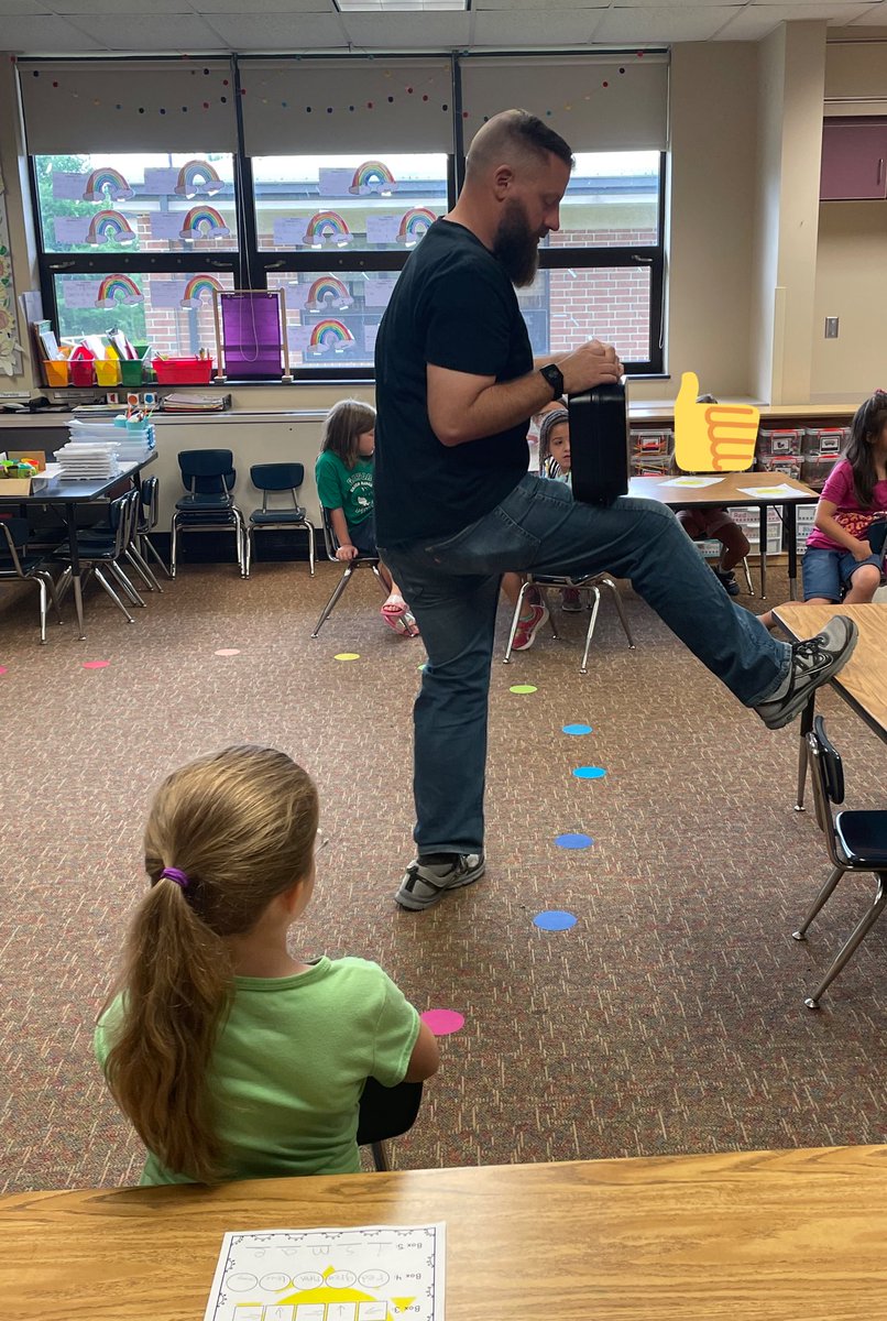 Had the absolute joy of working with kinder to do some breakout boxes today.  @MrBiggsCV thanks for including me!