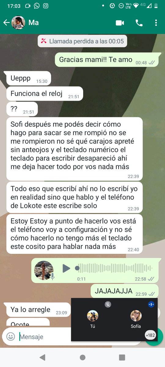Mí mama desinstalo el teclado sin querer porque tenía la memoria llena y esto fue lo que sucedió minutos después... Atención al segundo mensaje