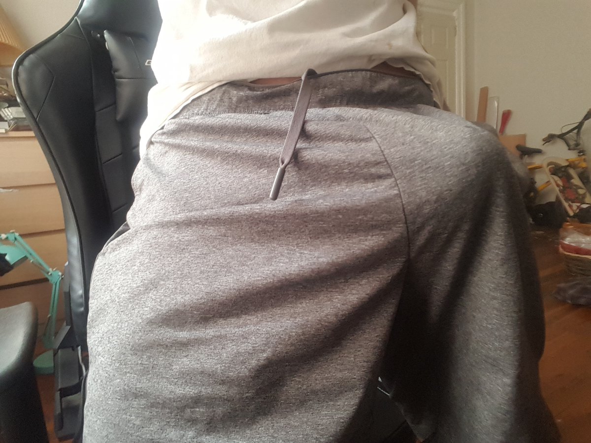 Cockxtraxl's tweet photo. Boner Alert!😁🚨🚨🚨 https://t.co/iXi2gINpvu