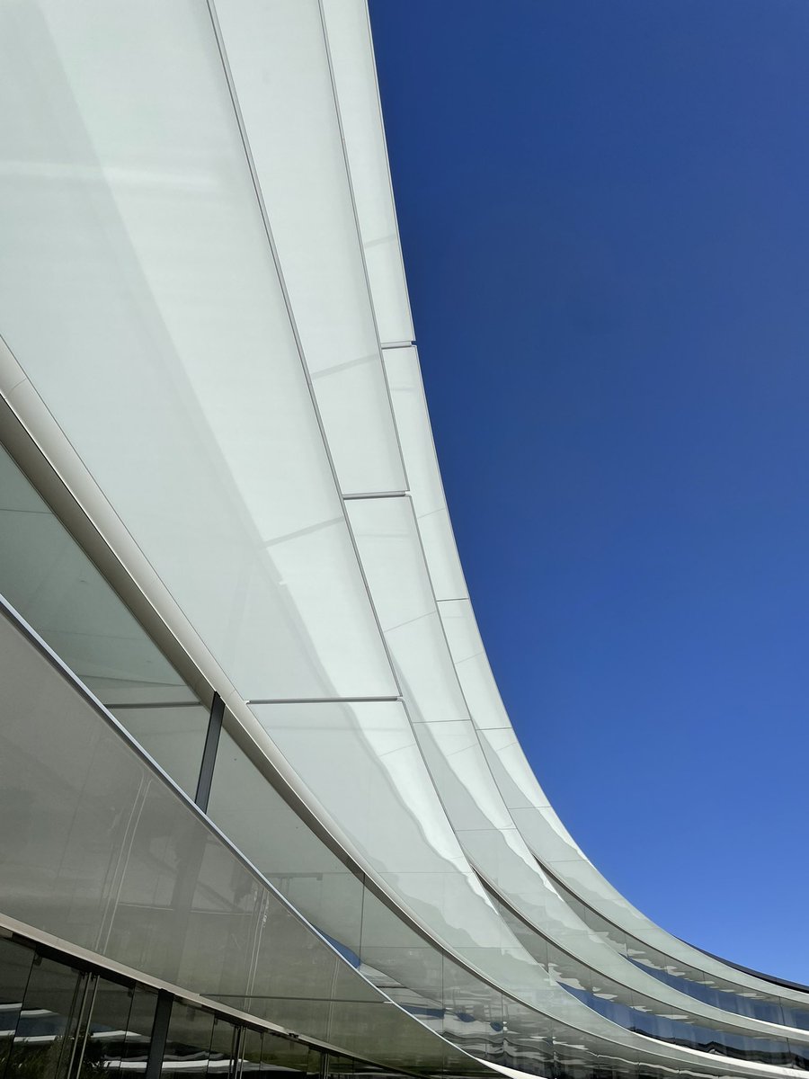 ghulican's tweet photo. #WWDC22  #ApplePark Aside from the sunburn, I left absolutely stoked! It was so cool to see this architectural marvel and meet some cool people, doing incredible things. Dub Dub did not disappoint. https://t.co/MDiJhJho4d