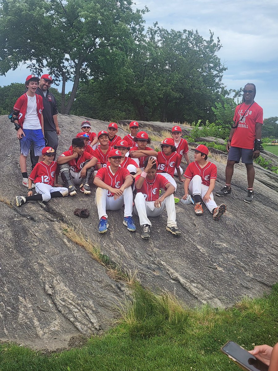 I.S. 318 Baseball tweet media