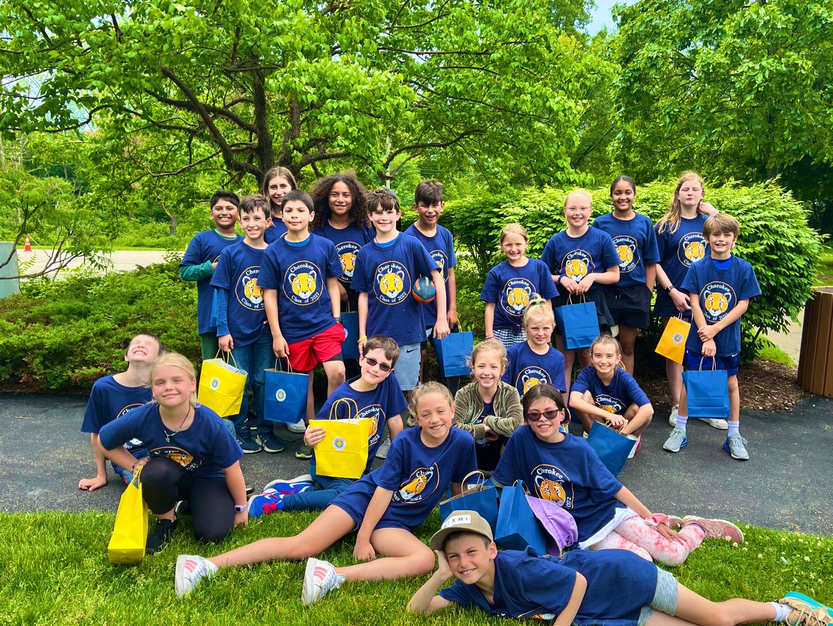 4M - 4th grade celebration and clap-out!  #cherokeeinspires #findingjoy67