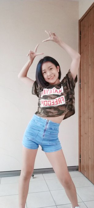 Twitterのコスプレ画像18