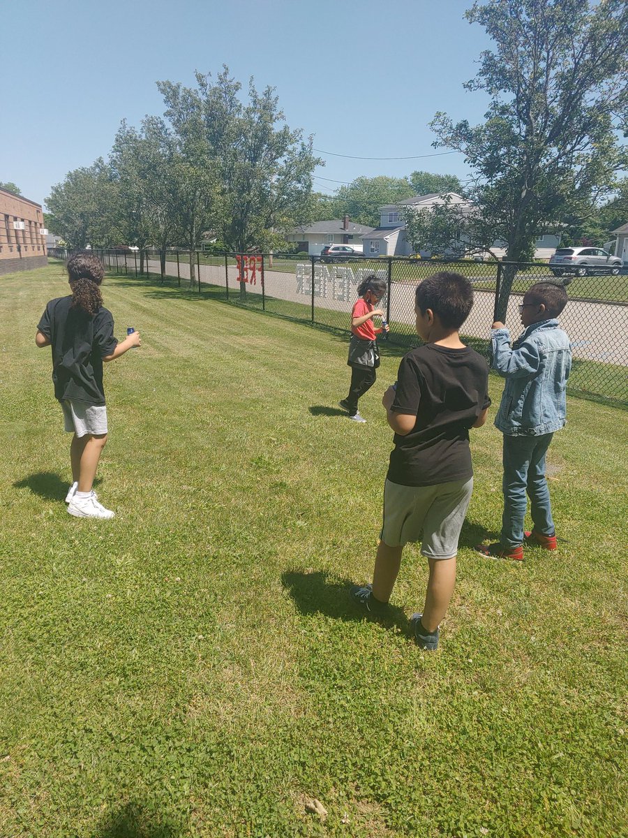 Room8SC's tweet photo. While learning about the states of matter, we found out what happens when you fill a soapy liquid with gas.. Bubbles! https://t.co/OE7iuXhVka