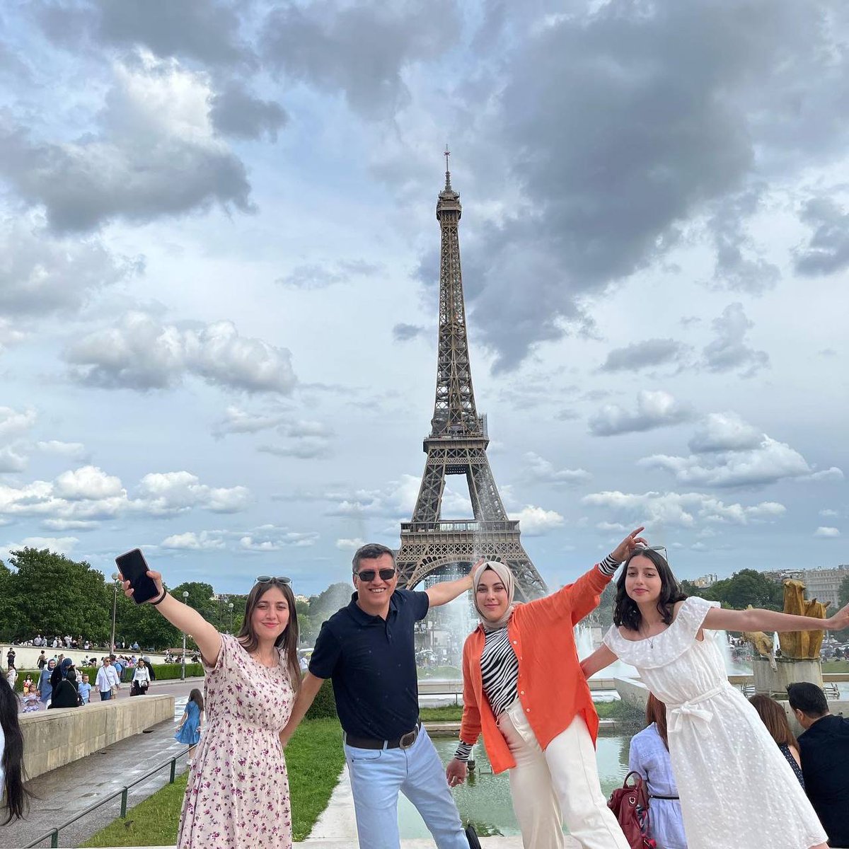 Almanya da 5-6 Haziran Hamsin Bayramı Tatili dolayısıyla gerçekleştirdiğimiz Paris gezimizden kareler