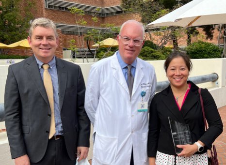 Chi69291's tweet photo. Congratulations to our faculty in the Dept of Surgery, recipients of the following awards:
@tdonahuemd - Serge and Yvette Dadone Clinical Teaching Award;
@JoeHines15 - Sherman Mellinkoff Faculty Award; and
Dr. Formosa Chen - Kaiser Permanente Award for Excellence in Teaching https://t.co/R6IOxLvgke