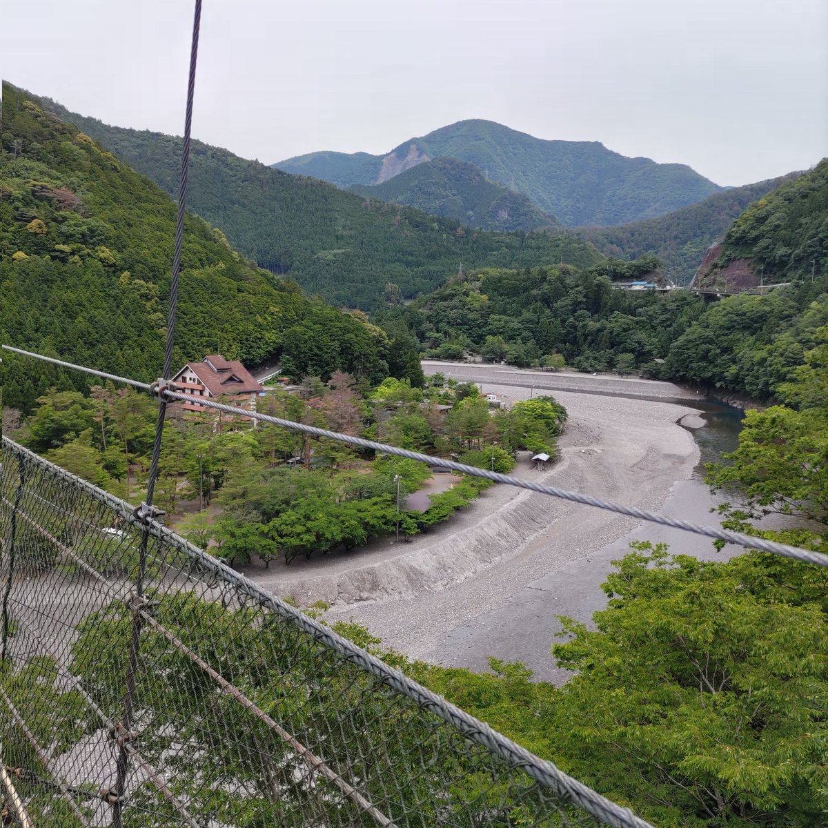 kokoku_bito's tweet photo. 谷瀬の吊り橋
#十津川村 #日本一 #298m https://t.co/BOqEwcxgXK
