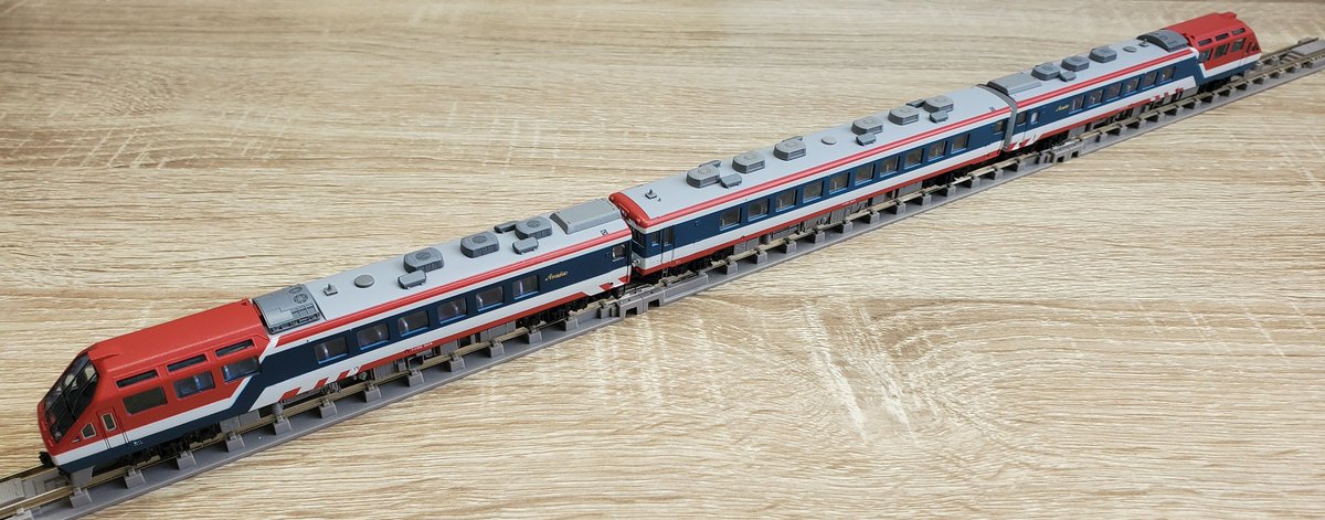 キロ59サロンエクスプレスアルカディア完成‼️新潟の欧風気動車で高い