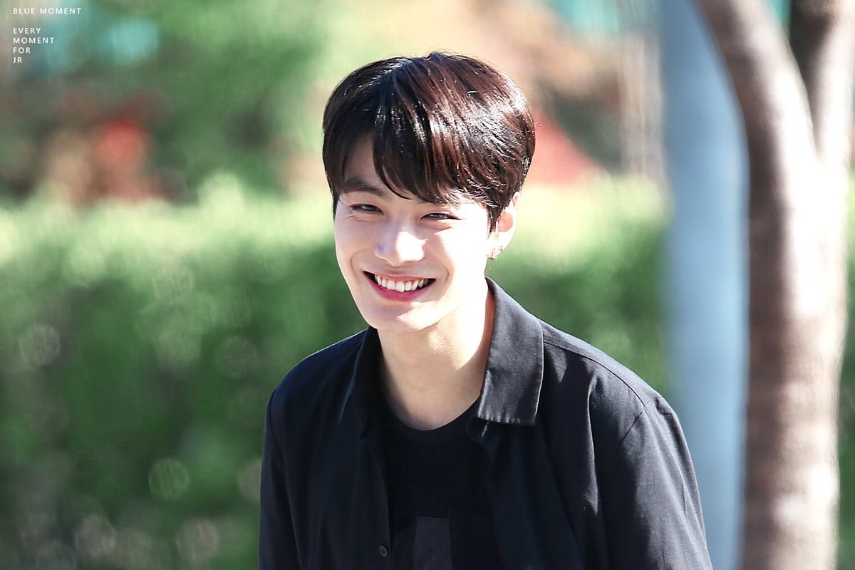 xxxonibugi's tweet photo. Happiest birthday our kim jonghyeon jr. 🎂🎁🎉 hope you’re always in a good health, thank you fr bringing so much happiness to us. Wishing you all the good thing happened in ur life and may happiness always come to you 💙🐢 

#종현이와_같이_걸어갈_우리
#HAPPY_JONGHYEON_DAY https://t.co/5OVZl3o0pv