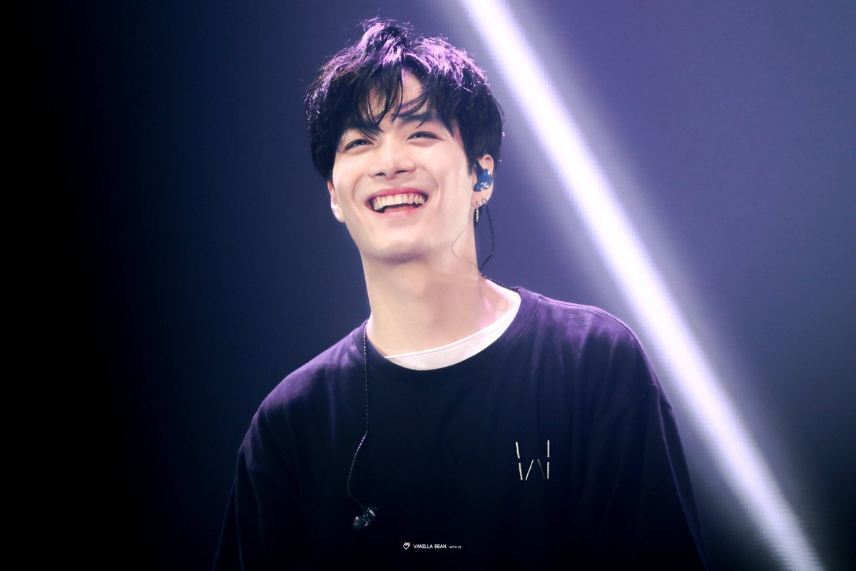 xxxonibugi's tweet photo. Happiest birthday our kim jonghyeon jr. 🎂🎁🎉 hope you’re always in a good health, thank you fr bringing so much happiness to us. Wishing you all the good thing happened in ur life and may happiness always come to you 💙🐢 

#종현이와_같이_걸어갈_우리
#HAPPY_JONGHYEON_DAY https://t.co/5OVZl3o0pv