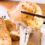 鶏胸肉とさけるチーズで作れるチーズインフライドチキン‼