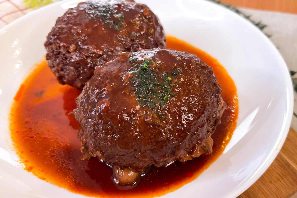 この煮込み俵ハンバーグ！炊飯器で作るところが画期的すぎる‼