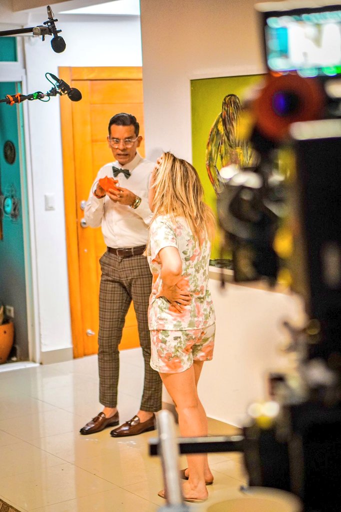 fsanchisr's tweet photo. Buenas noches 😎
*Disfrutando al máximo del rodaje de la película #unnovioparamamá de @robertoangel01 @johanna_125 donde interpreto a #danny un personaje..muy yo 🤣 @mirandafilmsrd #anillofilms #anillokids
#felizyagradecido
#cinedominicano🇩🇴
#mipasióneslaactuación
#fsanchisr https://t.co/xzKpSfaFSW
