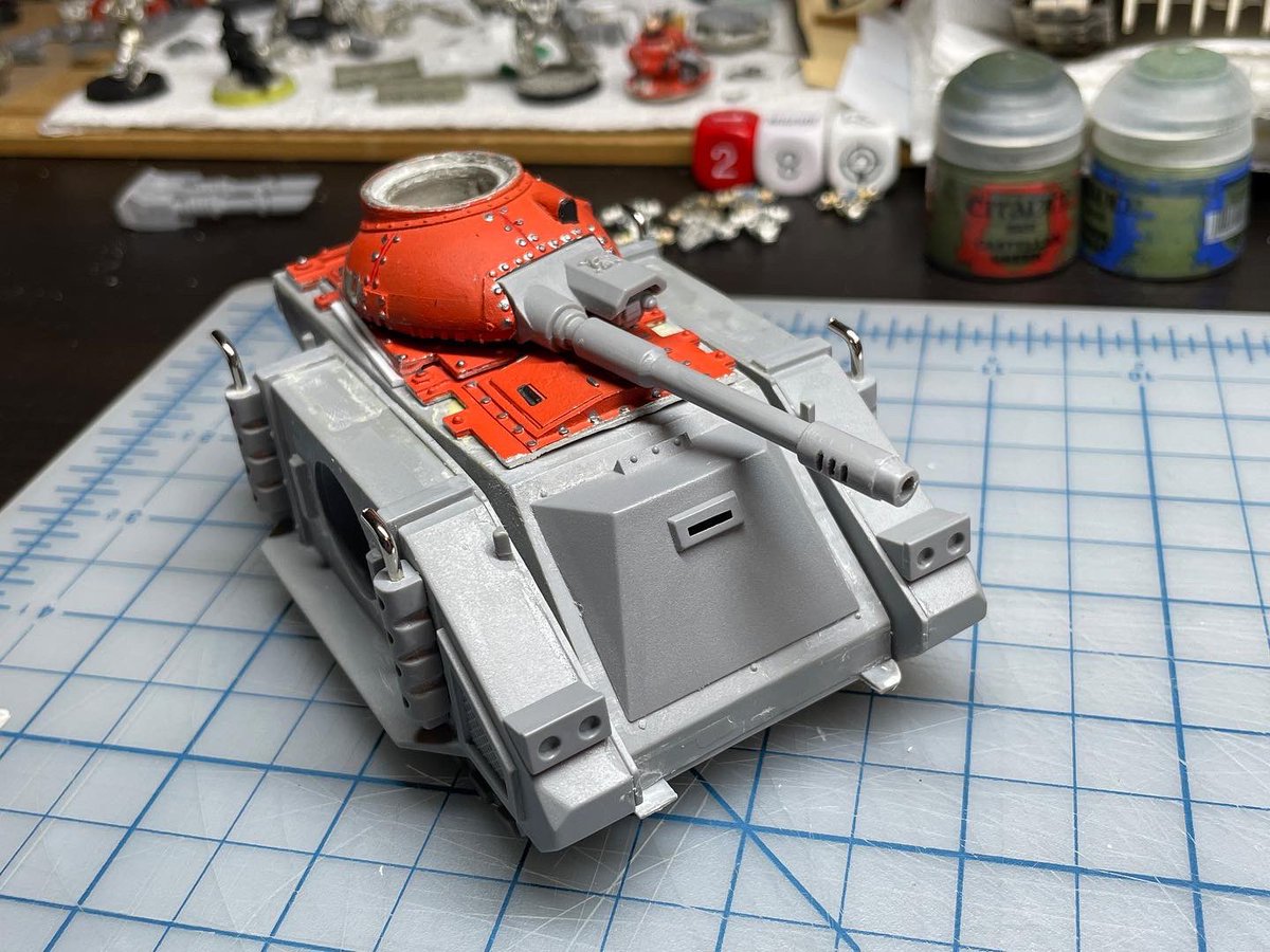 Velox_Mortis's tweet photo. Today’s progress:
•Finished the exhaust.
•Magnetized the turret.
•Lined up the headlights (only took two tries)
#wip #warhammer40k #oldhammer40k #chaosspacemarines #predatortank https://t.co/VIs67ecp1C