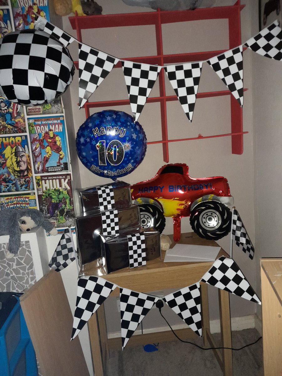 All set up for my baby boys birthday 2mora, can't believe he gona be 10! Wow time goes 2fast, love you matty xxx