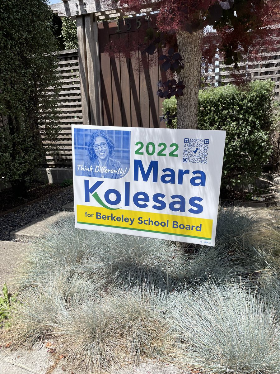 MaraKolesas's tweet photo. Yard Signs arrived!
Join me on this Saturday June 11, 10.30-12.30, cedar rose park, for the kick off, and get yours
@marakole @BerkeleyUnified #thinkdifferently https://t.co/gOlbr40Vvh