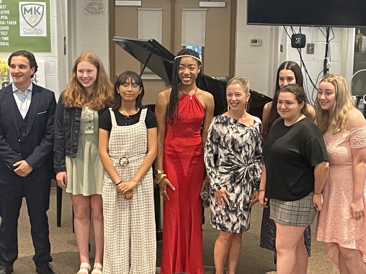What a great night of piano music at our APA 10th grade recital!  Congrats on a great performance! ⁦<a href="/MichaelBouroult/">Morris Knolls VP</a>⁩ ⁦<a href="/APAatMK/">Academy for Performing Arts</a>⁩ ⁦<a href="/MorrisKnollsHS/">Morris Knolls High School</a>⁩