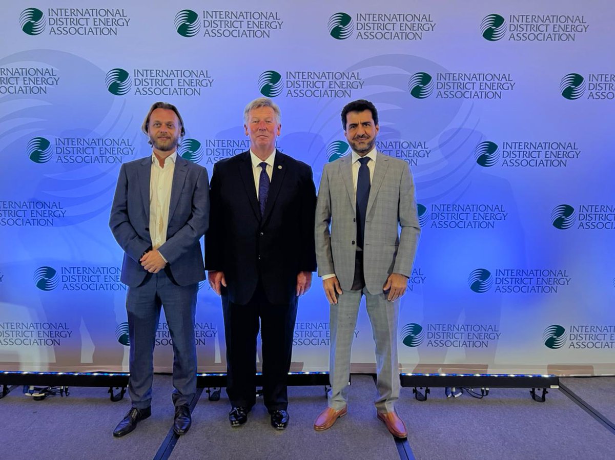 AbdulsalamAAA's tweet photo. Glad to participate in International District Energy Conference in Toronto-Canada, thanks Rob for the great arrangement and lovely time spent with Antonio the COO of our parent Company Tabreed. https://t.co/wqnDYaadcP