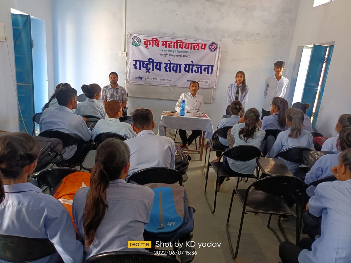 dr_bajya's tweet photo. "खाद्य सुरक्षा
सबकी जिम्मेदारी"
7,जून @NssRajasthan
विश्व खाद्य सुरक्षा दिवस के अवसर पर भोजन देने वाले अन्नदाता,किसानों को नमन। @_NSSIndia @YASMinistry
जरूरतमन्द लोगो को पर्याप्त ओर शुद्ध भोजन उपलब्ध करना भी समाज का साझा दायित्व हैं।  @ianuragthakur https://t.co/qgYNRd9Lxy