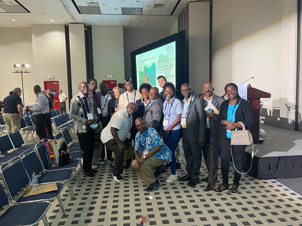 DGKenMugisha's tweet photo. Monday, 6th June 2022 - Houston, Tx USA @rotary convention - raising our voices to eradicate malaria .. group photo with friends fro Uganda after my presentation as a panelist @opigojimmy @MalariaFreeUG30 #EndMalaria #RotaryMCHProgram @MinofHealthUG https://t.co/hBkLxKXCcs