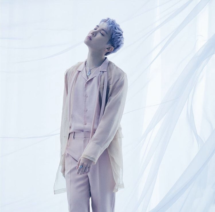 HISTÓRICO! J-Hope, do BTS, é o primeiro artista coreano a ser headliner do Lollapalooza Chicago ⭐️